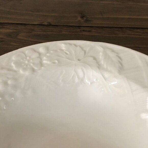 Mikasa English Countryside White Rimmed Fruit Berry Dessert Bowls Set Of 2 - Picture 3 of 6